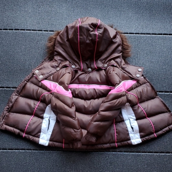 London Fog 2T Girl Puffer Jacket, Fleece lining - Picture 3 of 6